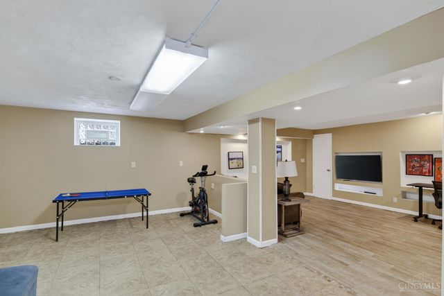 10519 Cinderella Drive, Montgomery, OH 45242