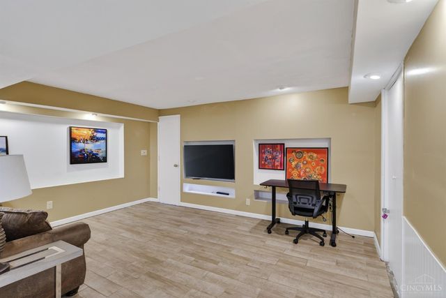 10519 Cinderella Drive, Montgomery, OH 45242