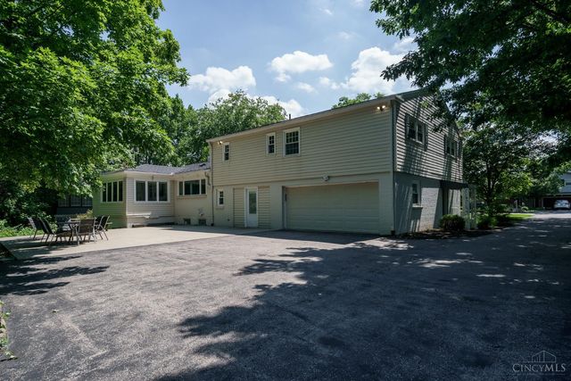 10519 Cinderella Drive, Montgomery, OH 45242
