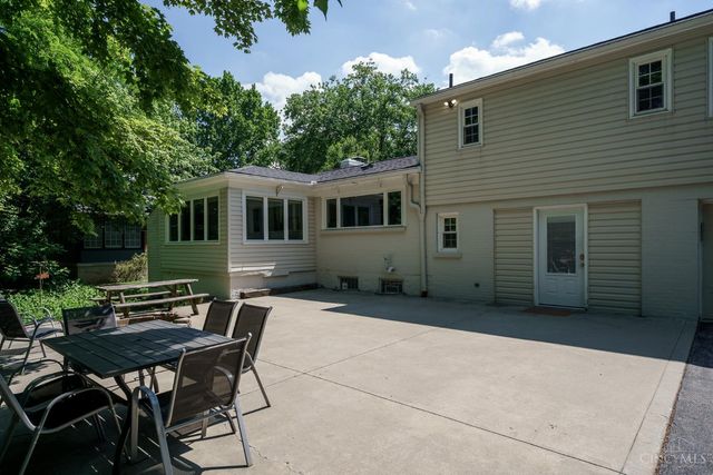 10519 Cinderella Drive, Montgomery, OH 45242