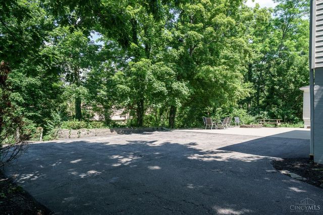 10519 Cinderella Drive, Montgomery, OH 45242