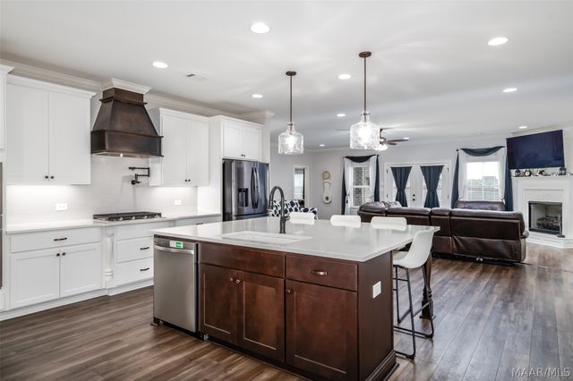416 MIDLAND Drive, Wetumpka, AL 36093