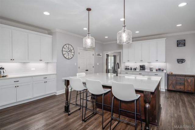 416 MIDLAND Drive, Wetumpka, AL 36093