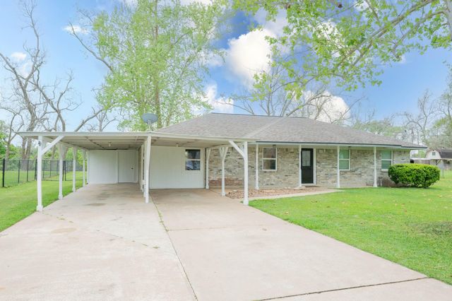 117 W Mahan Street, Richwood, TX 77531
