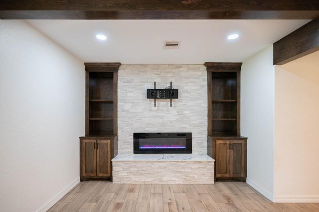 117 W Mahan Street, Richwood, TX 77531