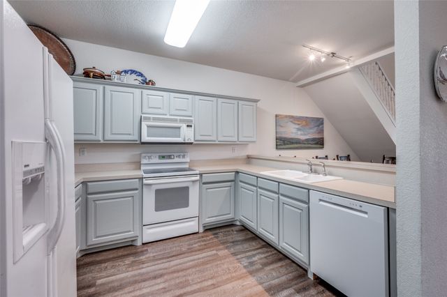 27095 Meadowmore Court 402, Whitney, TX 76692