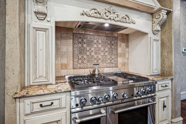 4901 Rockrimmon Court, Colleyville, TX 76034