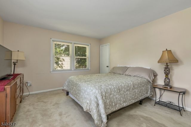 6 Deerfield Rd, New Providence Boro, NJ 07974