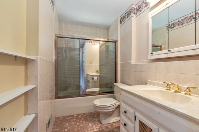 6 Deerfield Rd, New Providence Boro, NJ 07974