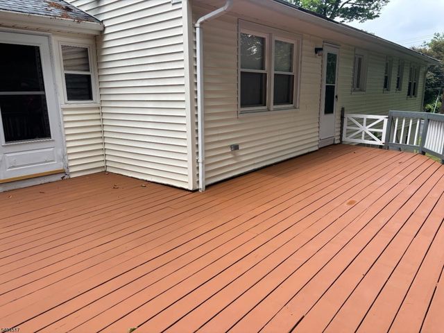 6 Deerfield Rd, New Providence Boro, NJ 07974