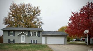 612 N 5TH Place, Eldridge, IA 52748