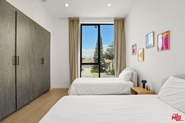 12136 Clarkson Road, Los Angeles, CA 90064