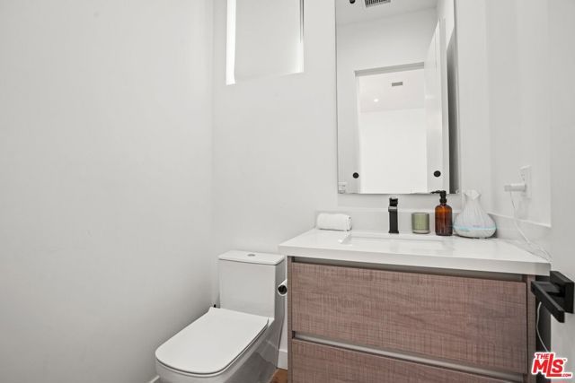 12136 Clarkson Road, Los Angeles, CA 90064