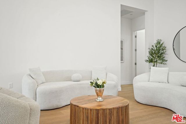 12136 Clarkson Road, Los Angeles, CA 90064