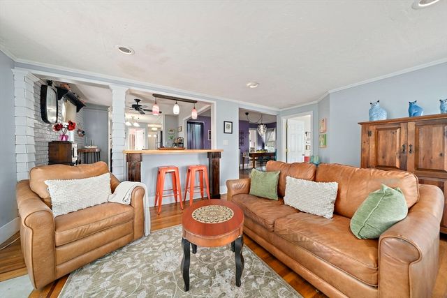62 Alvern Rd, Pembroke, MA 02359