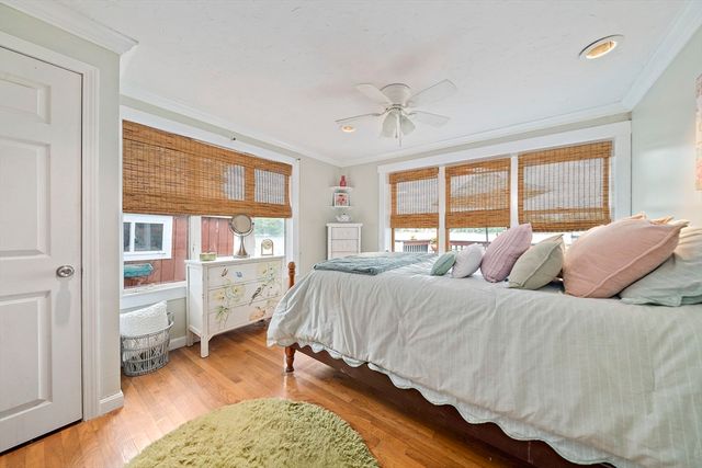 62 Alvern Rd, Pembroke, MA 02359