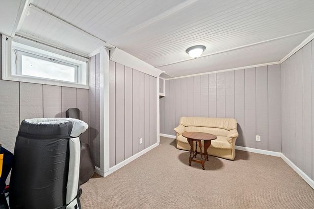 62 Alvern Rd, Pembroke, MA 02359