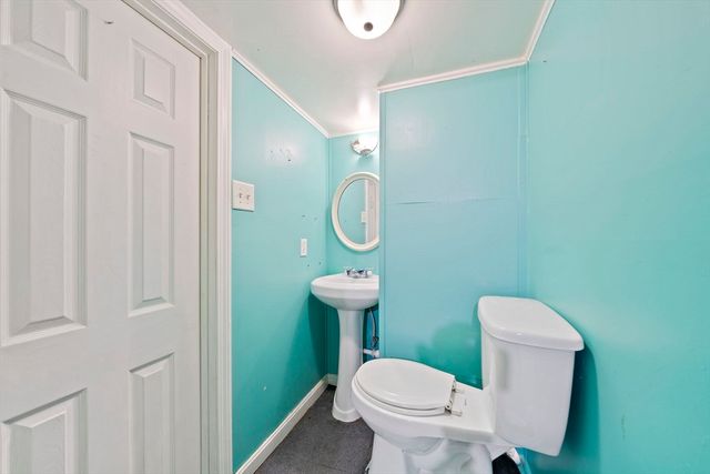 62 Alvern Rd, Pembroke, MA 02359