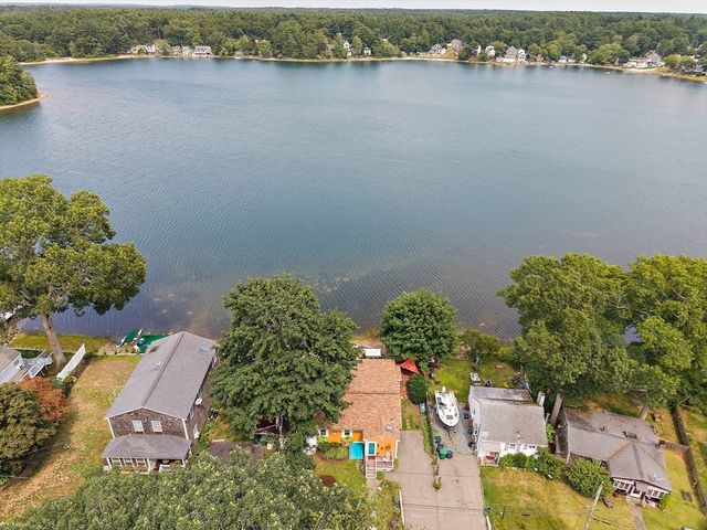 62 Alvern Rd, Pembroke, MA 02359