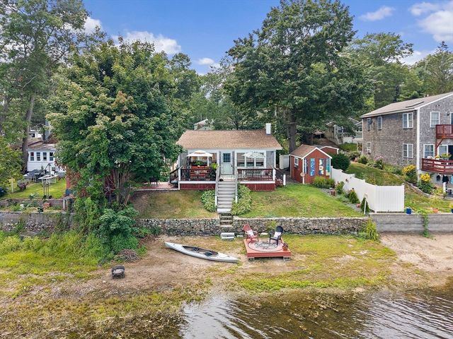 62 Alvern Rd, Pembroke, MA 02359