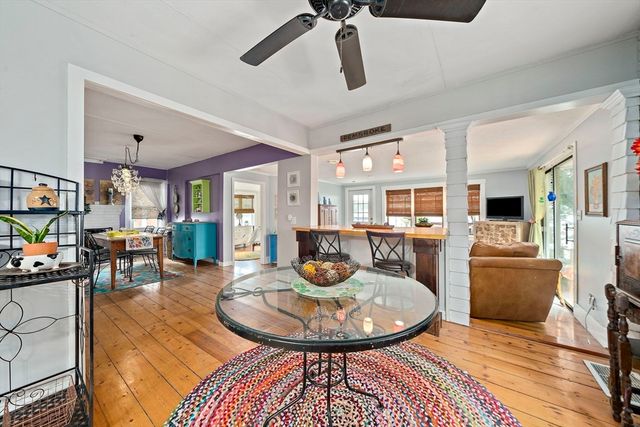 62 Alvern Rd, Pembroke, MA 02359