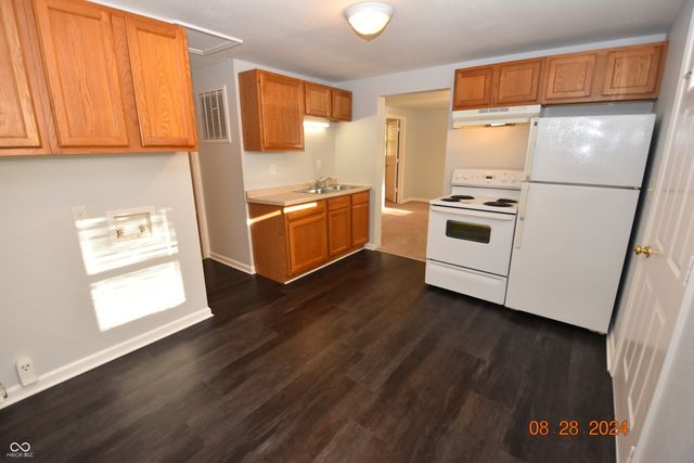 803 W Fifth Street, Greenfield, IN 46140