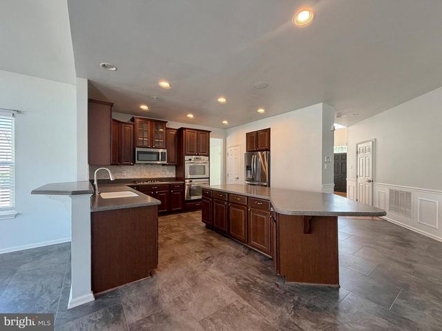 3429 LINDEN GROVE DR, Waldorf, MD 20603
