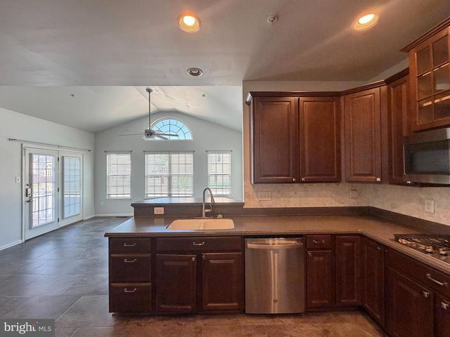 3429 LINDEN GROVE DR, Waldorf, MD 20603