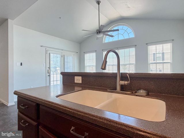 3429 LINDEN GROVE DR, Waldorf, MD 20603