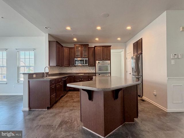 3429 LINDEN GROVE DR, Waldorf, MD 20603