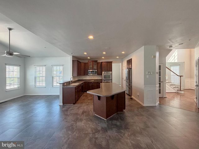 3429 LINDEN GROVE DR, Waldorf, MD 20603