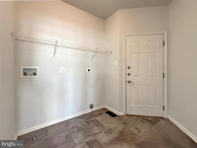 3429 LINDEN GROVE DR, Waldorf, MD 20603
