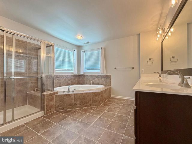 3429 LINDEN GROVE DR, Waldorf, MD 20603