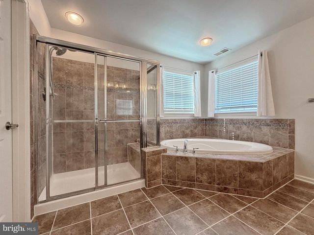 3429 LINDEN GROVE DR, Waldorf, MD 20603