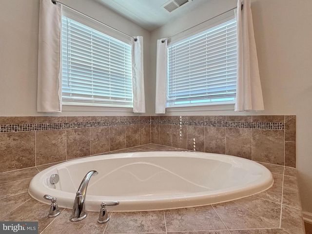 3429 LINDEN GROVE DR, Waldorf, MD 20603