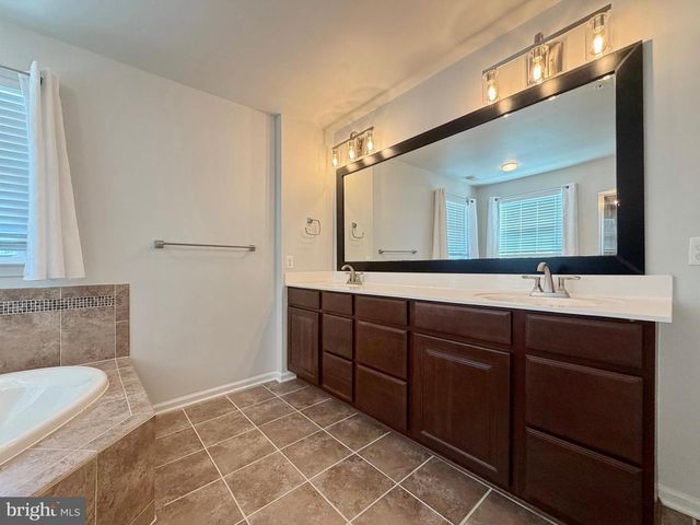 3429 LINDEN GROVE DR, Waldorf, MD 20603