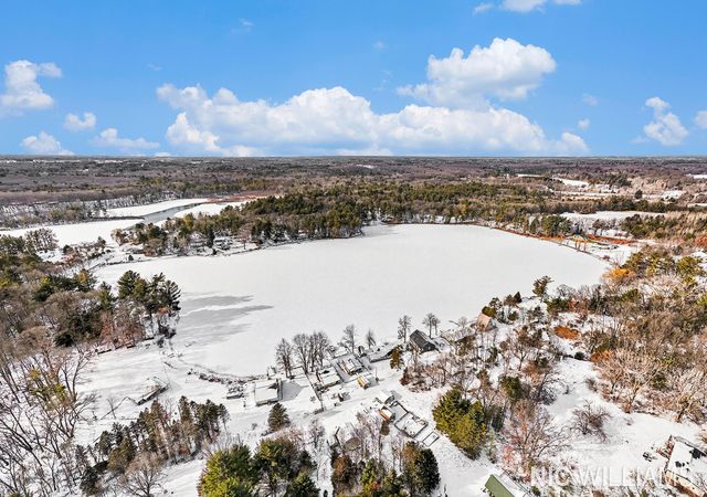 10848 Simpson West Street NE, Greenville, MI 48838