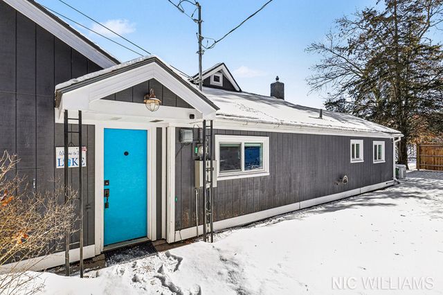 10848 Simpson West Street NE, Greenville, MI 48838