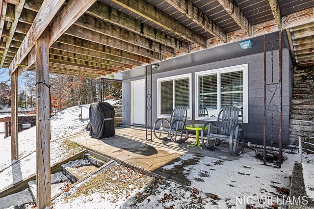 10848 Simpson West Street NE, Greenville, MI 48838