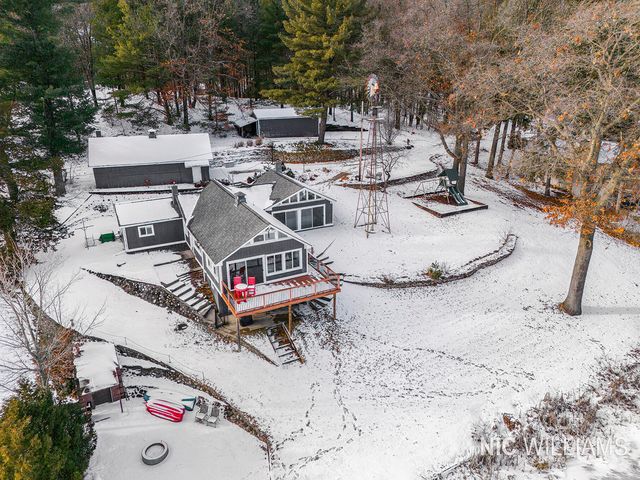 10848 Simpson West Street NE, Greenville, MI 48838