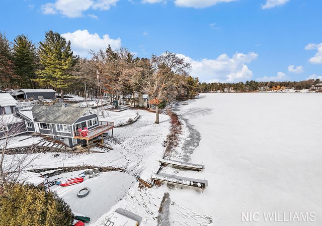 10848 Simpson West Street NE, Greenville, MI 48838