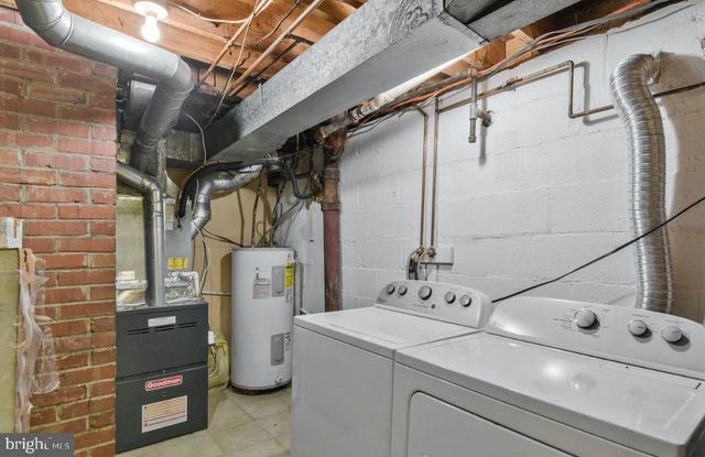 4038 POPLAR ST, Fairfax, VA 22030