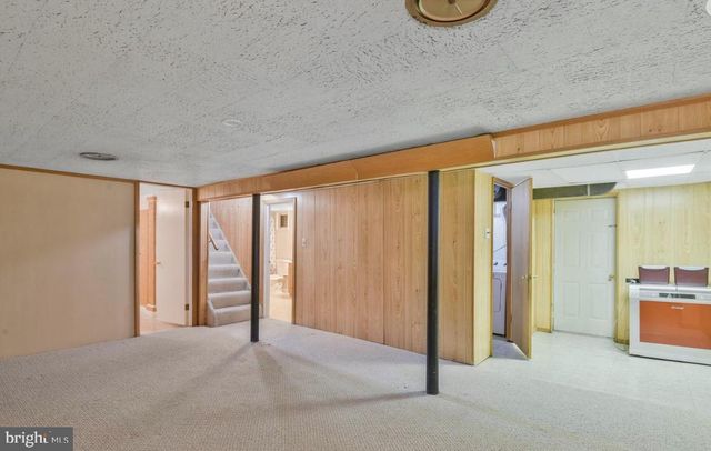 4038 POPLAR ST, Fairfax, VA 22030