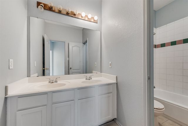 2830 Rochester Court, Grand Prairie, TX 75052