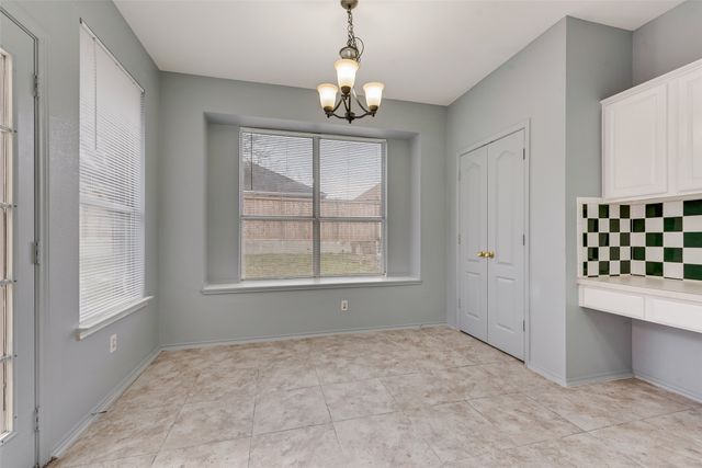 2830 Rochester Court, Grand Prairie, TX 75052