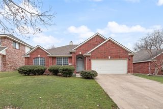 2830 Rochester Court, Grand Prairie, TX 75052
