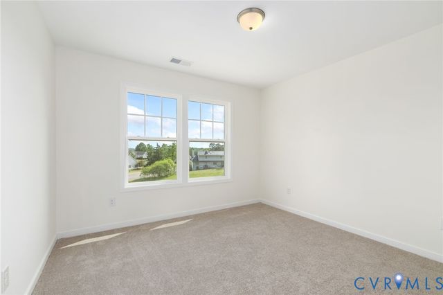 1910 Woodland Trl, Farmville, VA 23901