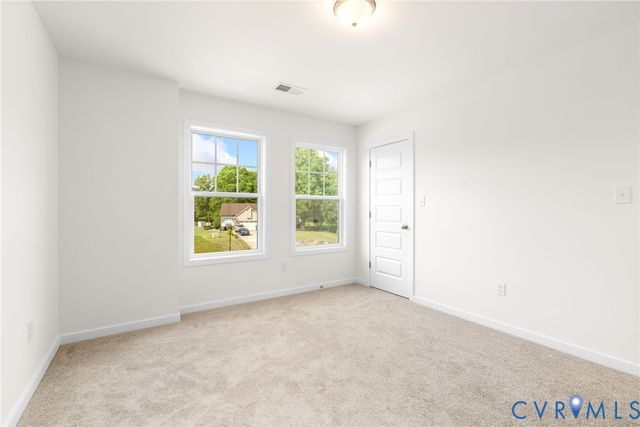 1910 Woodland Trl, Farmville, VA 23901