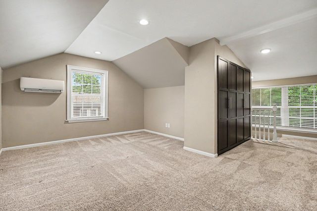 8 Parker Road, Newport, KY 41071