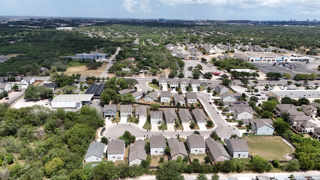 11326 Babcock Bnd, San Antonio, TX 78249